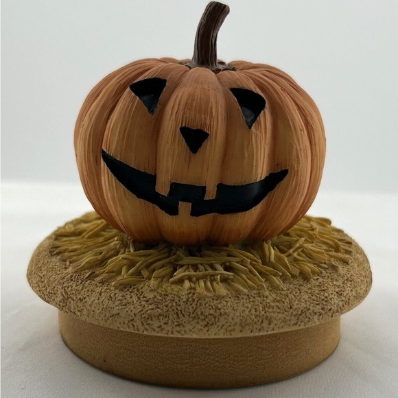Our America Jack-O-Lantern Pumpkin Halloween Candle Topper perfect for Fall - Picture 2 of 16